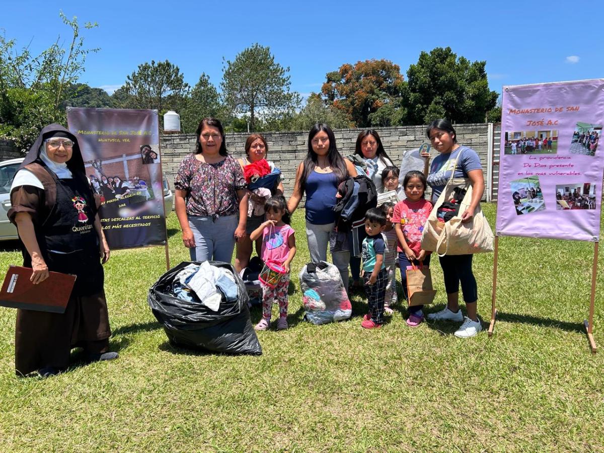 Entrega de Ropa a Niños Necesitados en&nbsp;Agosto